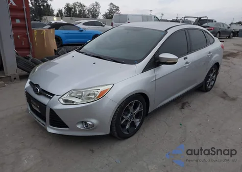 2014 Ford Focus Se z USA, uszkodzony, nr VIN 1FADP3F27EL337204